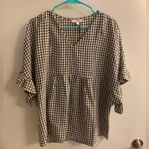 Andree blouse with flutter sleeves - black and white. NWT